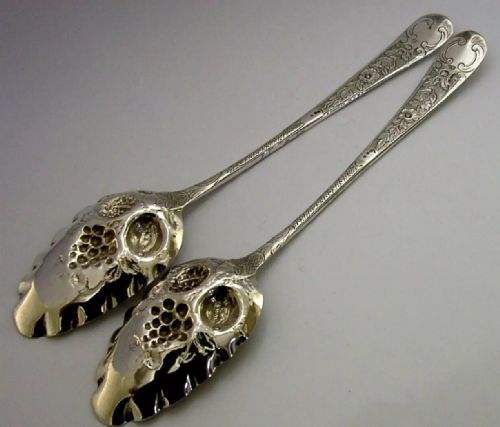 PAIR OF EXETER STERLING SILVER LLOYD BELLIGHAM FAMILY CRESTED BERRY SERVING SPOONS 1792 - ADDITIONAL PHOTO 4