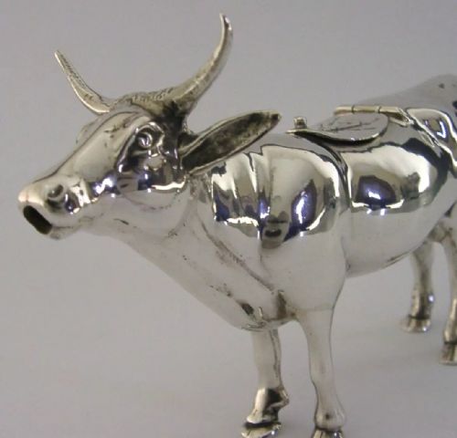 RARE ENGLISH IMPORT SOLID STERLING SILVER COW CREAMER CREAM JUG 1959 - ADDITIONAL PHOTO 1