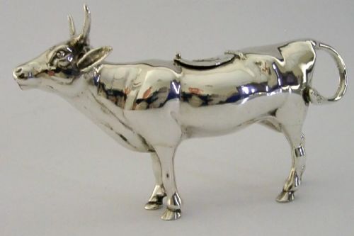 RARE ENGLISH IMPORT SOLID STERLING SILVER COW CREAMER CREAM JUG 1959 - ADDITIONAL PHOTO 4