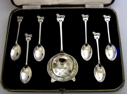 CASED SET OF SIX STERLING SILVER LION TEA SPOONS TEA STRAINER 1939 ART DECO - ADDITIONAL PHOTO 1