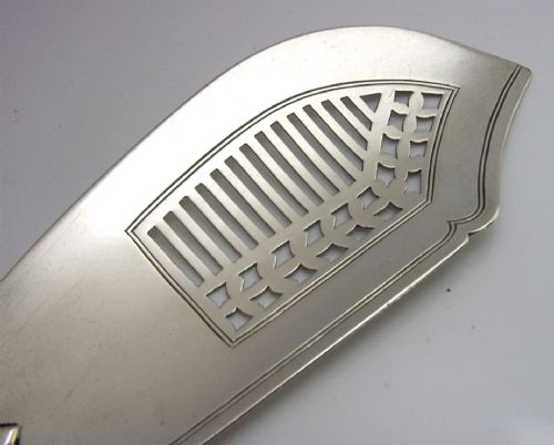 ENGLISH 124G GEORGIAN SOLID STERLING SILVER FISH SLICE SERVER 1816 ANTIQUE - ADDITIONAL PHOTO 1
