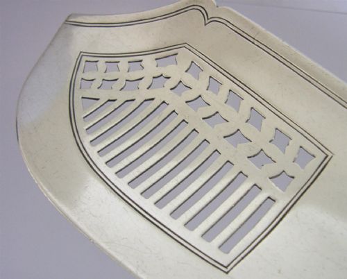 ENGLISH 124G GEORGIAN SOLID STERLING SILVER FISH SLICE SERVER 1816 ANTIQUE - ADDITIONAL PHOTO 6
