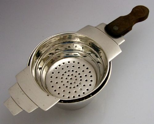 SUPERB ART DECO ENGLISH STERLING SILVER TEA STRAINER AND DRIP BOWL STAND 1936 - ADDITIONAL PHOTO 6