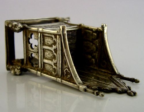 ENGLISH ANTIQUE STERLING SILVER MINIATURE CORONATION CHAIR 1901 ROYALTY - ADDITIONAL PHOTO 6