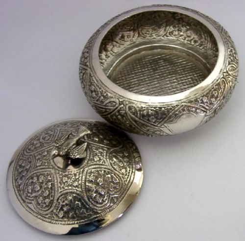 SUPERB INDIAN SOLID SILVER BIRD TERMINAL LIDDED BOX C1920 ANTIQUE 198G - ADDITIONAL PHOTO 8