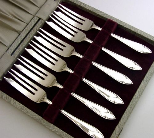 CASED SIX STERLING SILVER CAKE PASTRY FORKS 1926 ART DECO 88G ENGLISH ANTIQUE - ADDITIONAL PHOTO 1