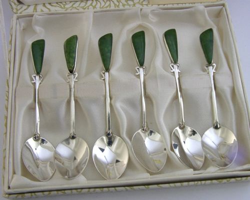 SIX CASED SOLID SILVER NEW ZEALAND JADE SPOONS C1960 MIDCENTURY BOXED - ADDITIONAL PHOTO 3