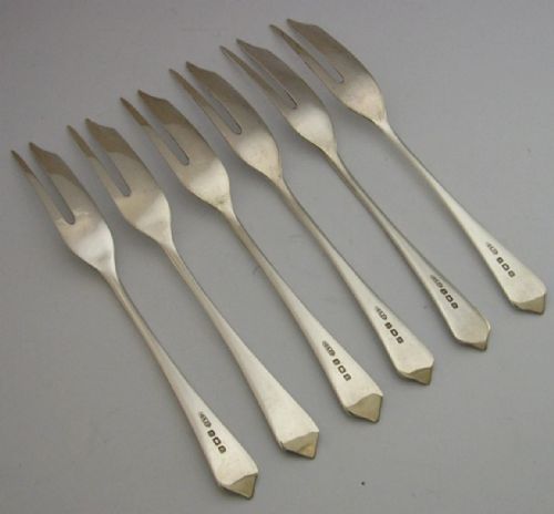 SIX ENGLISH STERLING SILVER CAKE PASTRY FORKS 1941 ART DECO 58G CASED - ADDITIONAL PHOTO 6