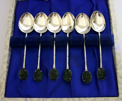 SIX CHINESE EXPORT SOLID SILVER JADE SPOONS C1940 BOXED 42G - ADDITIONAL PHOTO 2