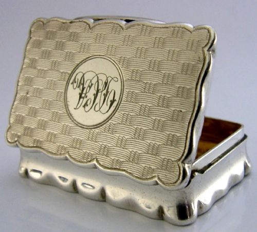 superb english sterling silver snuff box 1919 chester antique - CATEGORY: ANTIQUE SILVER - DATED 1910