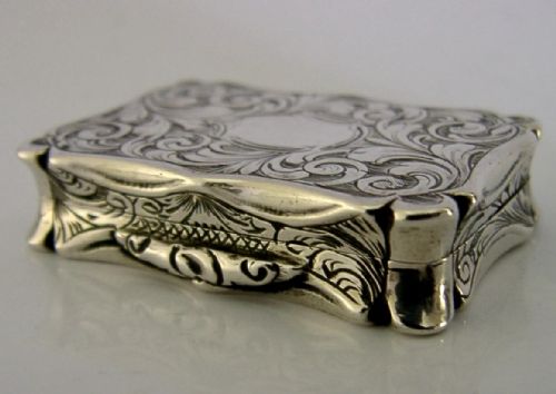 NATHANIEL MILLS CASTLE TOP STERLING SILVER VINAIGRETTE 1843 ANTIQUE ST PAULS - ADDITIONAL PHOTO 8