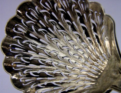 RARE C1830 FRENCH SOLID STERLING SILVER LARGE SUGAR SIFTER SPOON ANTIQUE - ADDITIONAL PHOTO 3
