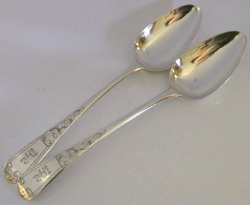 pair of english sterling siver cullen family crested serving spoons 1801 antique 128g - CATEGORY: ANTIQUE SILVER - DATED GEORGIAN
