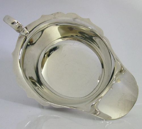 114G ENGLISH STERLING SILVER SAUCE BOAT JUG 1945 ART DECO ANTIQUE - ADDITIONAL PHOTO 2