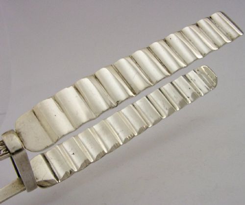 RARE ENGLISH VICTORIAN STERLING SILVER CHOP SERVING TONGS 1846 ANTIQUE 114G - ADDITIONAL PHOTO 2
