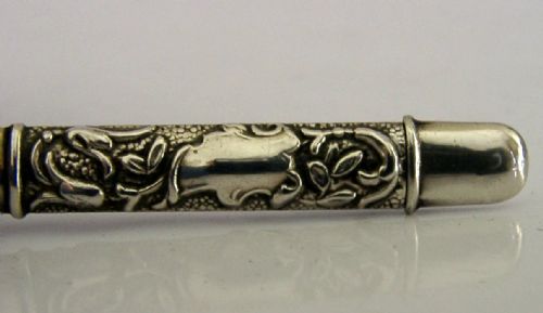 PRETTY ENGLISH STERLING SILVER NEEDLE CASE 1904 NEEDLEWORK SEWING - ADDITIONAL PHOTO 4