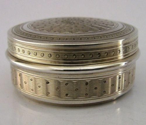 PRETTY FRENCH SOLID SILVER TRINKET BOX C1905 ANTIQUE - ADDITIONAL PHOTO 3