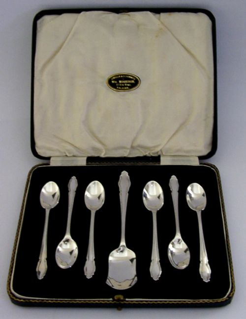BEAUTIFUL SET OF SIX STERLING SILVER SPOONS SUGAR SCOOP 1932 CASED - ADDITIONAL PHOTO 1