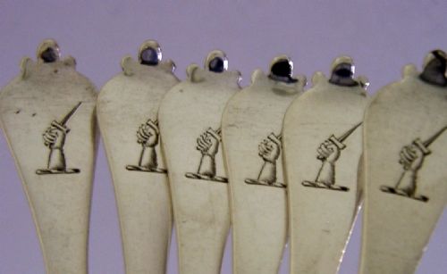 SIX SCOTTISH STERLING SILVER GALLAWAY FAMILY CRESTED SPOONS 1902 CASED - ADDITIONAL PHOTO 4