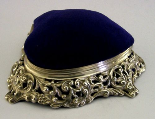 LOVE HEART VICTORIAN STERLING SILVER JEWELLERY PIN CUSHION BOX 1895 ANTIQUE - ADDITIONAL PHOTO 6