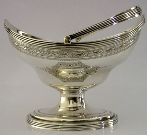 148G STUNNING BATEMAN GEORGIAN STERLING SILVER SWING HANDLED BASKET ANTIQUE 1792 - ADDITIONAL PHOTO 2