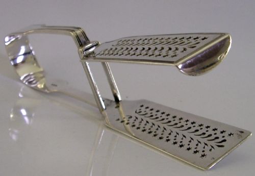HEAVY 220G STERLING SILVER SERVING TONGS VICTORIAN ANTIQUE 1850 - ADDITIONAL PHOTO 6