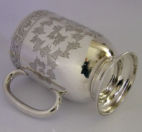 VICTORIAN ENGLISH STERLING SILVER PINT TANKARD 1896 SILVER BARWARE 224G - ADDITIONAL PHOTO 3