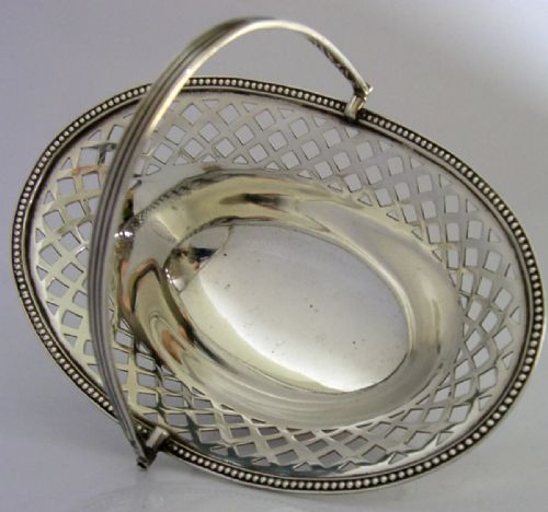 QUALITY ENGLISH STERLING SILVER SWING HANDLED BASKET BOWL 1917 ANTIQUE 112G - ADDITIONAL PHOTO 1