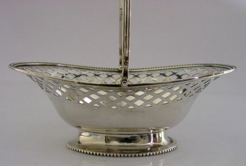 QUALITY ENGLISH STERLING SILVER SWING HANDLED BASKET BOWL 1917 ANTIQUE 112G - ADDITIONAL PHOTO 4