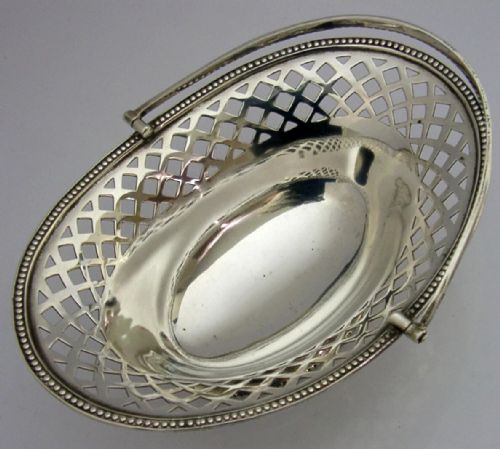 QUALITY ENGLISH STERLING SILVER SWING HANDLED BASKET BOWL 1917 ANTIQUE 112G - ADDITIONAL PHOTO 7