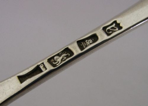 GEORGIAN ENGLISH SOLID STERLING SILVER BERRY SERVING SPOON 1776 ANTIQUE - ADDITIONAL PHOTO 3