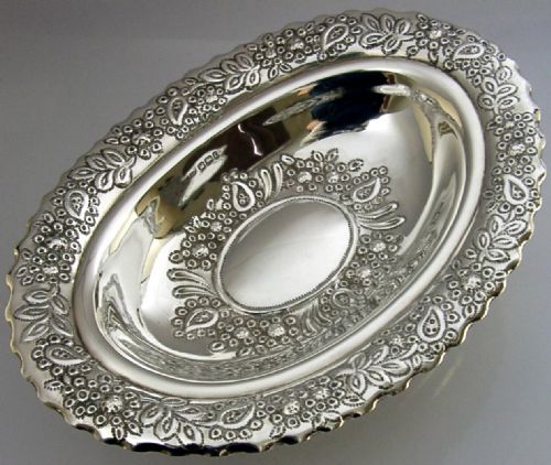 stunning 246g english sterling silver flower embossed bowl dish 1909 antique - CATEGORY: ANTIQUE SILVER - DATED EDWARDIAN