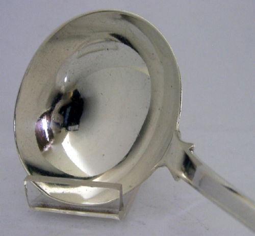 WILLIAM IV STERLING SILVER HUNT FAMILY CRESTED SAUCE GRAVY LADLE 1836 58G - ADDITIONAL PHOTO 2