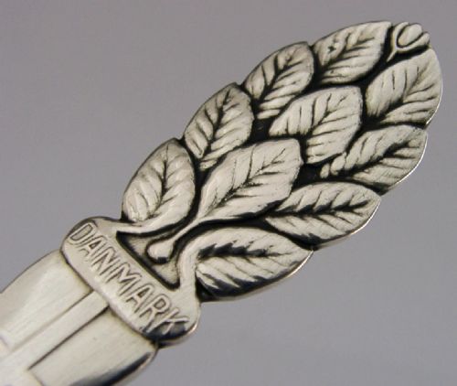 UNUSUAL DANISH ART DECO SOLID SILVER SPOON SERVER 1934 ANTIQUE 38G - ADDITIONAL PHOTO 2