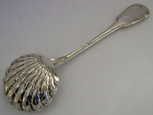 RARE C1820 FRENCH SOLID STERLING SILVER LARGE SUGAR SIFTER SPOON ANTIQUE 58G - ADDITIONAL PHOTO 3