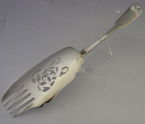 BEAUTIFUL VICTORIAN SILVER PLATED LOVE HEART SERVING FORK SLICE 1847 ANTIQUE - ADDITIONAL PHOTO 6