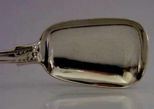 VICTORIAN STERLING SILVER SUGAR SCOOP 1840 KINGS PATTERN 34G - ADDITIONAL PHOTO 1