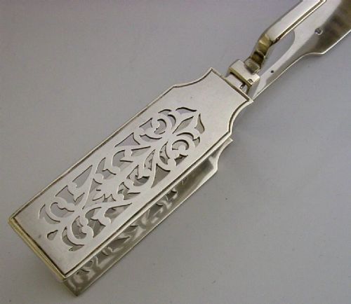 ROBBINS ROBYNS FAMILY CRESTED SERVING TONGS VICTORIAN ANTIQUE 1875 177G - ADDITIONAL PHOTO 4