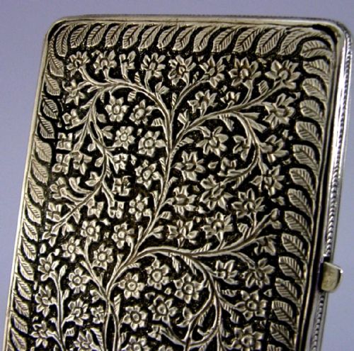 STUNNING INDIAN SOLID SILVER CIGARETTE CARD CASE C1890 ANTIQUE 112G KUTCH - ADDITIONAL PHOTO 1