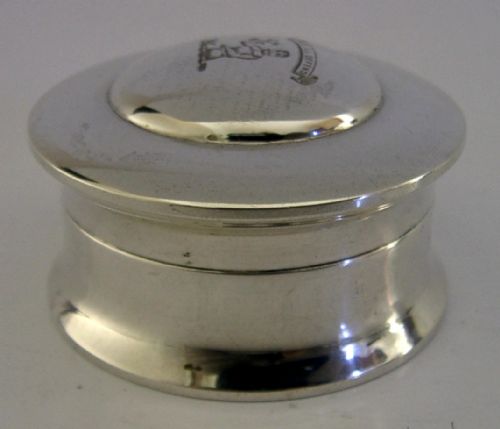 MAC FARLANE FAMILY CRESTED SOLID SILVER BOX 1901 ANTIQUE MACFARLANE - ADDITIONAL PHOTO 4