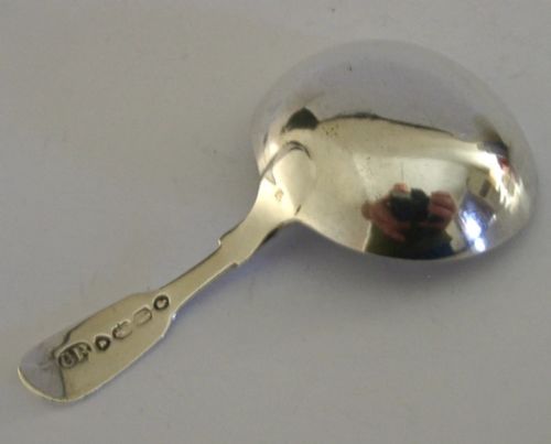 VERY PRETTY ENGLISH VICTORIAN SOLID STERLING SILVER CADDY SPOON 1864 ANTIQUE - ADDITIONAL PHOTO 3
