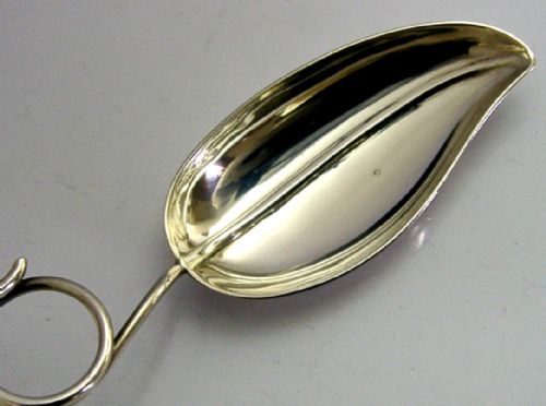 NOVELTY AMERICAN STERLING SILVER LEAF TEA CADDY SPOON C1930 ANTIQUE - ADDITIONAL PHOTO 1