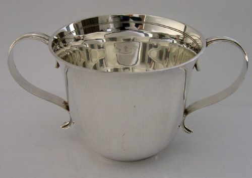 HEAVY 166G ENGLISH SOLID STERLING SILVER TWO HANDLED BOWL PORRINGER 1928 ANTIQUE - ADDITIONAL PHOTO 4