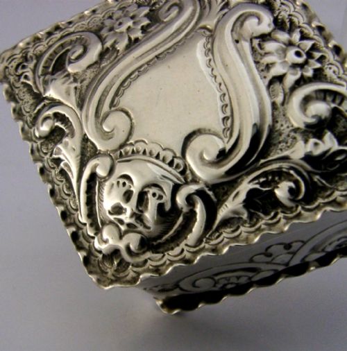 BEAUTIFUL VICTORIAN SOLID STERLING SILVER DIAMOND SHAPE BOX 1891 ANTIQUE - ADDITIONAL PHOTO 1