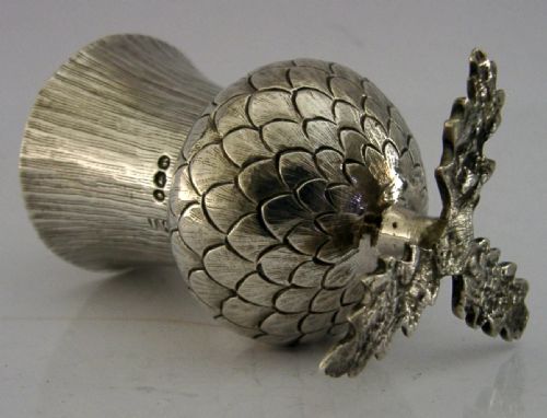 RARE WILLIAM IV STERLING SILVER SCOTTISH THISTLE POUNCE POT 1837 ANTIQUE 66G - ADDITIONAL PHOTO 5
