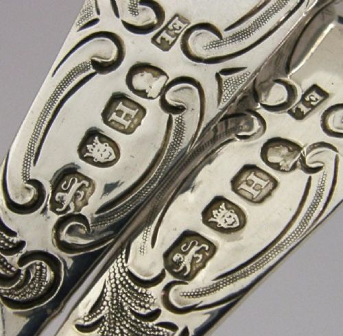 PAIR OF GEORGIAN STERLING SILVER FRENCH FAMILY CRESTED BERRY SERVING SPOONS 1803 - ADDITIONAL PHOTO 4