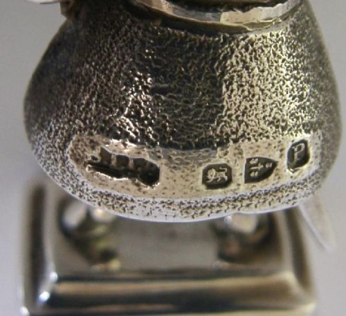 RARE 68G ENGLISH SOLID CAST STERLING SILVER TRUSTY SERVANT FIGURE 1898 ANTIQUE - ADDITIONAL PHOTO 9