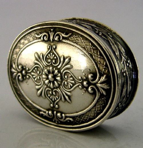 BEAUTIFUL FRENCH SOLID SILVER PILL BOX 1920 ANTIQUE - ADDITIONAL PHOTO 2
