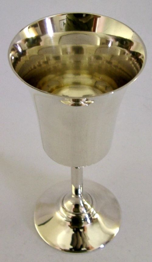 VERY STYLISH ENGLISH STERLING SILVER GOBLET CHALICE CUP 1967 BARWARE