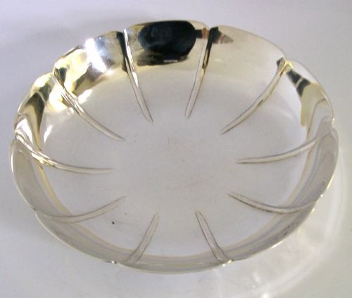 BEAUTIFUL SOLID STERLING SILVER DISH BOWL 1958 ENGLISH 86G - ADDITIONAL PHOTO 1